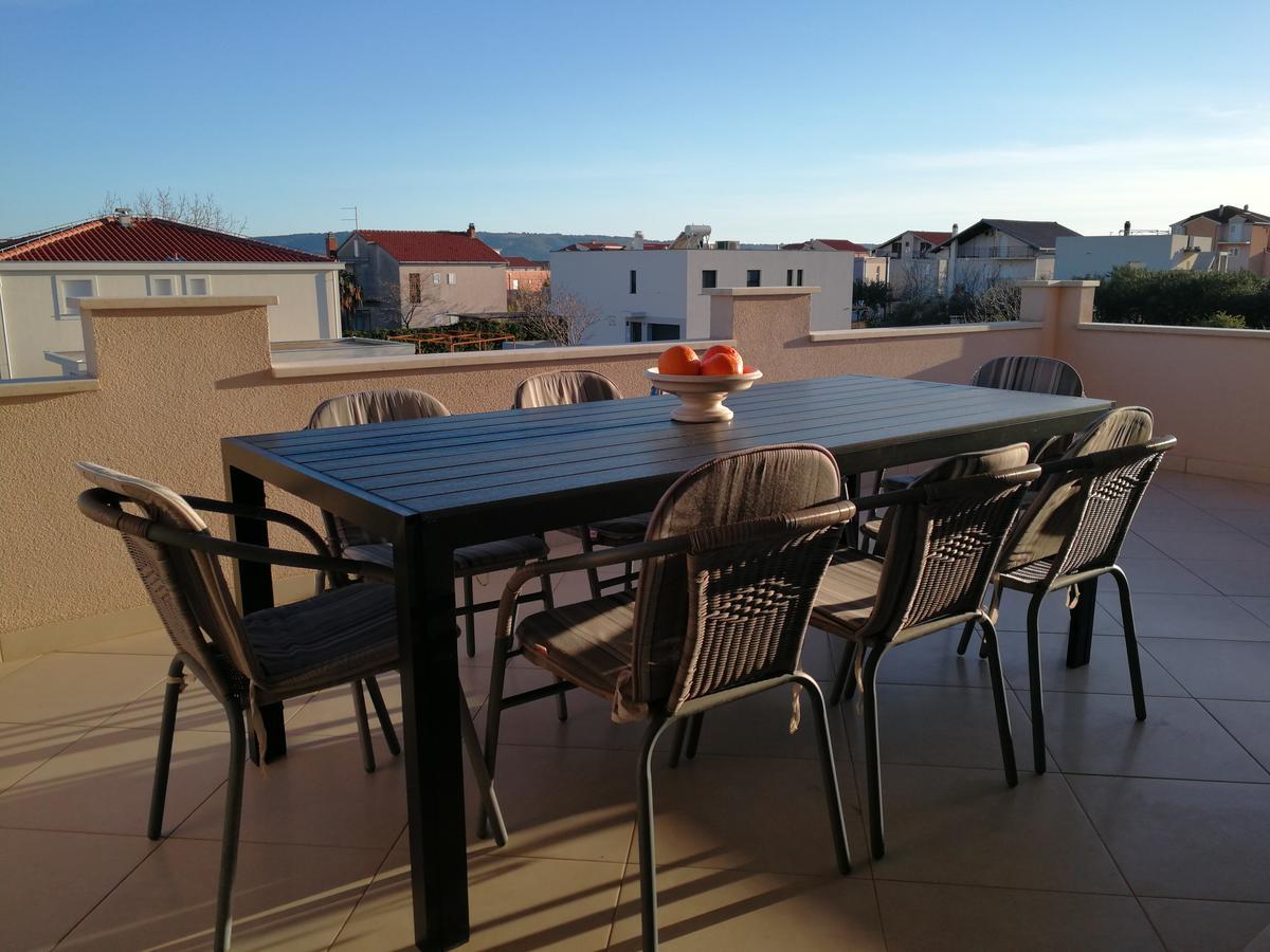 Apartment House Kastela With Heated Pool & Jacuzzi Zewnętrze zdjęcie